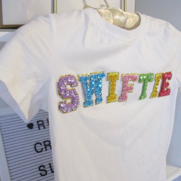 Lola + The Boys Girl's Swiftie Shirt Size 8 EUC - Picture 2 of 3